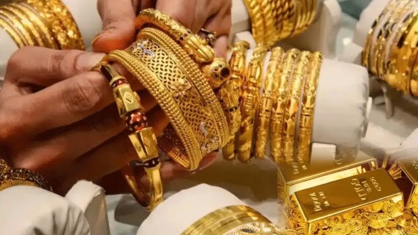 Gold price drop US-China trade deal safe-haven demand gold market news bullion prices trade optimism impact global gold rates gold investment gold prices today market risk sentiment gold and trade talks falling gold prices gold demand decline precious metals update financial market news - - 2025 1 10 10 2025