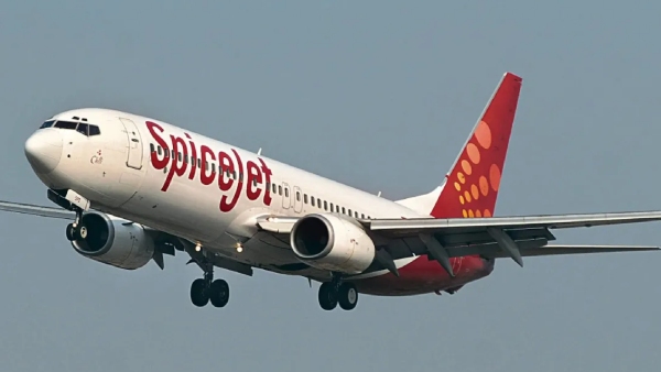 SpiceJet Tirupati Flight SpiceJet Flight Passengers Safe Electrical Issue Hyderabad-Tirupati SpiceJet Flight SpiceJet Tirupati flight mid-air electrical issue flight returns to Hyderabad Rajiv Gandhi International Airport in-flight emergency technical snag SpiceJet flight safety incident SpiceJet news today Hyderabad airport news Tirupati bound flight issue