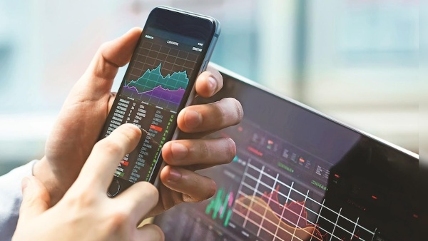 Zerodha trading scam Hyderabad trading fraud 70 lakh scam Hyderabad fake Zerodha app fraud online trading scam India investment fraud India 2025 Zerodha scam news cyber fraud Hyderabad trading app fake alert financial scam India Zerodha impersonation fraud fake trading platform alert 70