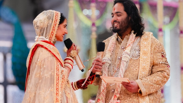 Anant Ambani wedding Radhika Merchant wedding Ambani wedding 2025 grand Indian weddings billionaire weddings India Mukesh Ambani son wedding Indian celebrity weddings Ambani pre-wedding events world s biggest wedding 2025 Indian culture global spotlight Ambani family celebration international guests India wedding 2025 - Anant Ambani-Radhika Merchant s Wedding Anant Ambani-Radhika Merchant Wedding
