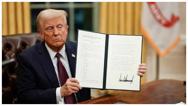 AI AI AI AI H-1B Donald Trump AI Summit Artificial Intelligence AI Google Apple Microsoft US job creation Outsourcing India China Tech industry American jobs Technological independence Executive orders National AI strategy Data centers Politically neutral AI US-made AI tools Global exports H-1B visa IT professionals Silicon Valley