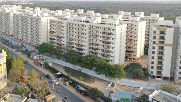 Telangana s Rs 1 000 Cr Plan Telangana Rajiv Swagruha flats Rajiv Swagruha sale Telangana government housing sale vacant flats Telangana Telangana real estate news Hyderabad Rajiv Swagruha Rajiv Swagruha auction Telangana to raise 1000 crore Rajiv Swagruha unsold flats Telangana property sale news 1000