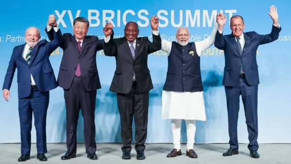 BRICS vs Trump BRICS tariff response Trump trade war US tariffs on BRICS BRICS trade alliance Trump protectionism BRICS retaliation global trade war Trump import taxes BRICS economic unity BRICS summit 2025 Trump vs emerging markets US-China trade war BRICS global economy international trade tensions vs vs 2025 - BRICS