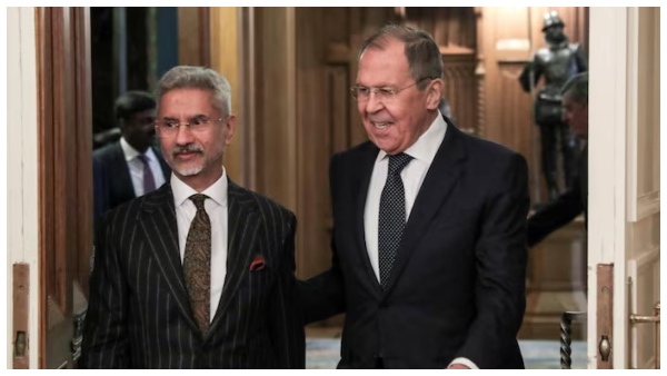 - LPG LNG - - India-Russia energy agreements Energy security Oil LPG LNG supply Future price stability Global market impact Russia-India-China transactions International energy prices