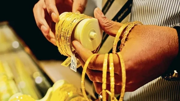 Gold price today MCX gold rate gold price record high gold crosses 1 lakh gold price 2025 why gold is rising India gold market gold investment tips gold price forecast yellow metal rally gold price news India gold demand festival season global gold price trend safe haven asset gold MCX bullion updates MCX 2025 MCX