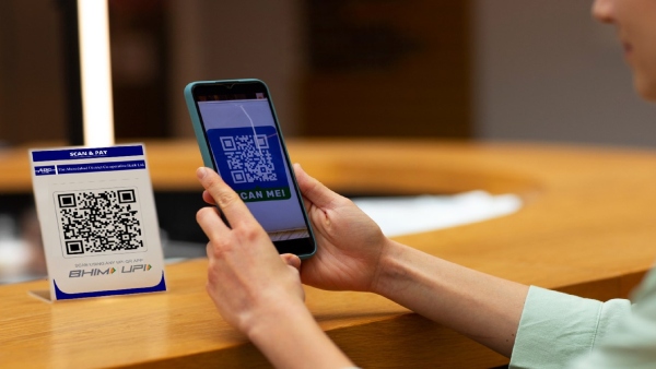 New UPI Convenience EMI Payments with QR Scan