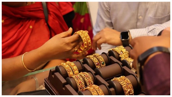 Gold May Hit Rs 1 5 Lakh by 2026 Diwali Experts See 30 More Upside Gold May Hit Rs 1 5 Lakh by 2026 Diwali Experts See 30 More Upside