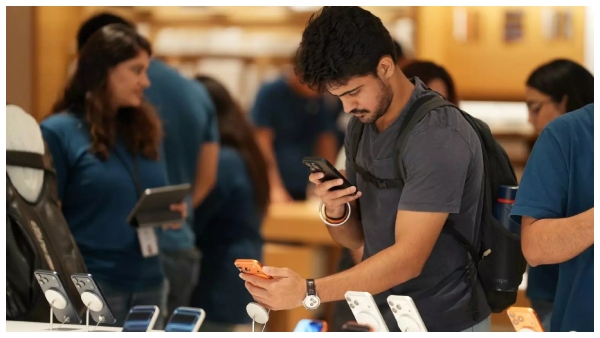 Vivo Leads Samsung Slips India s Smartphone Rankings for Q3 2025 Revealed