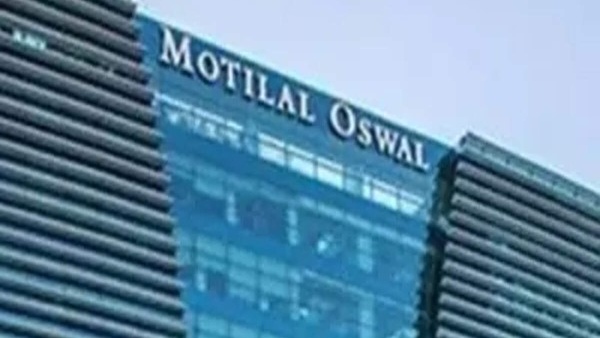 Sell India s costliest stock Motilal Oswal warning 23 downside risk overvalued Indian stocks stock market correction India expensive Indian equities market valuation alert Motilal Oswal report high PE stocks India Indian stock bubble stock to sell now investor caution India bearish outlook Motilal Oswal Indian markets 2025 risky stocks India 23 PE 2025