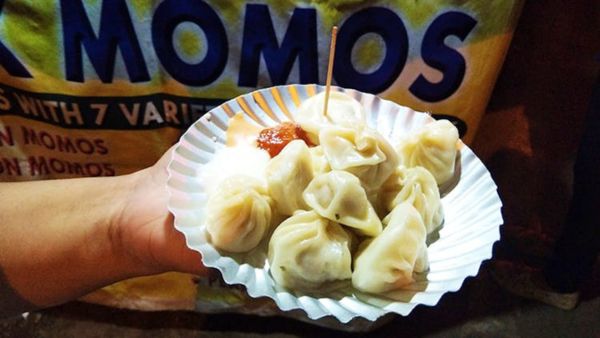 bengaluru trending momos seller earns 1 lakh a day