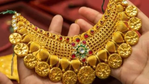 Gold price today gold rate India 24k gold price 22k gold rate 18k gold rate gold price drop gold rate today October 30 gold price fall India gold price per 10 grams gold price per 100 grams gold rate live update gold buying India gold market news 24 carat gold rate 22 carat gold price Indian gold market gold investment news gold rate change today gold rate gold jewellery price India 24 22 18 30 100