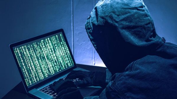 fake rto e challan scam alert mobile hacking apk file cyber police warning authentic information