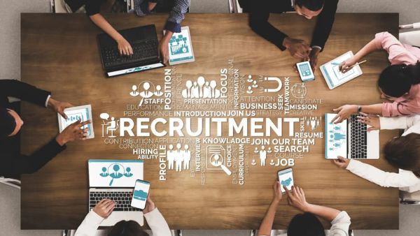 it services hiring outlook 2026 from volume to value shifting talent strategy ai cloud cybersecurity skills demand india