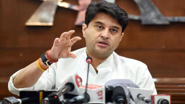 sanchar saathi app optional or mandatory minister scindia clarifies snooping privacy