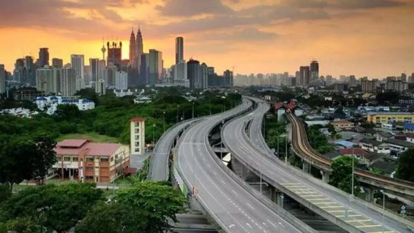 bengaluru rent scene viral techie asked 70000 monthly rent for 2bhk flat in kadubeesanahalli social media reaction