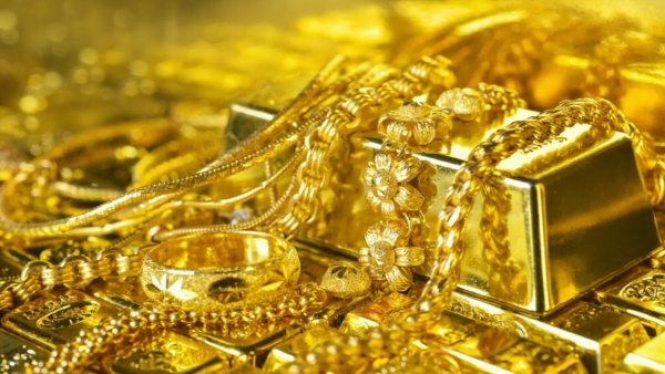Gold Rates gains on MCX with 1 Percent rise as buyers step in experts highlight key levels to watch