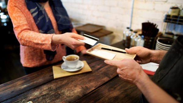 Bengaluru Man Wins Consumer Dispute Against Restaurant For Automatic Service Charge And Gets Compensation Relief 2026