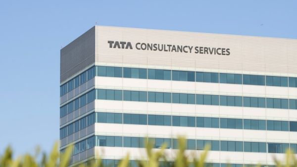 TCS Offers Referral Bonus Up To Forty Thousand Rupees To Accelerate Mid Level Hiring And IT Talent Acquisition 2026