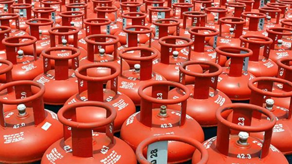 LPG Gas Booking New Rules 25 Day Gap and How to Complain for Non Delivery or Delay