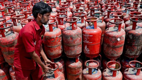 New LPG Gas booking rules 35 days waiting period mandatory OTP for cylinder delivery in India