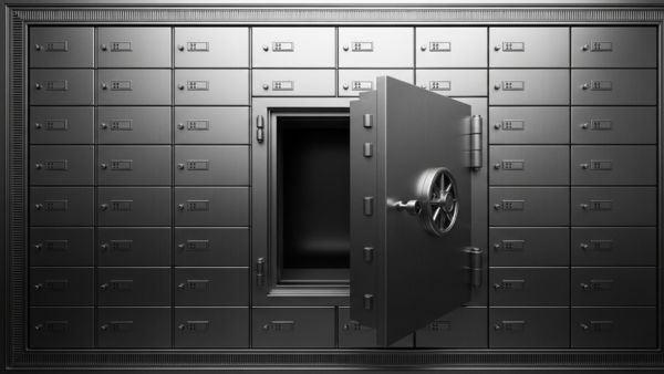 Why Bank Lockers are Hard to Get in India and Top Private Vault Alternatives to Secure Your Valuable