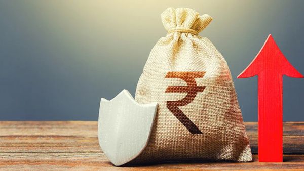 Fixed Deposits are Back in Focus Why FDs are the Smartest Safe Bet Right Now Amidst Market Volatility Fixed Deposits are Back in Focus Why FDs are the Smartest Safe Bet Right Now Amidst Market Volatility