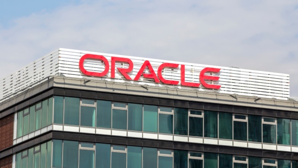 Oracle layoffs Oracle job cuts 2026 Oracle 20000 jobs AI job displacement artificial intelligence layoffs tech layoffs 2026 global layoffs high salary job cuts white collar job loss automation impact jobs AI replacing workers tech industry news Oracle news corporate layoffs IT sector layoffs 20000 2026