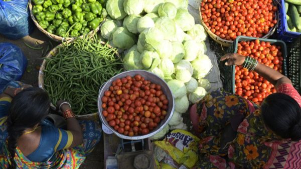 Summer Stress Pushes Vegetable Prices In Bengaluru By 40 Percent Beans Cross 200 Rupees Per KG