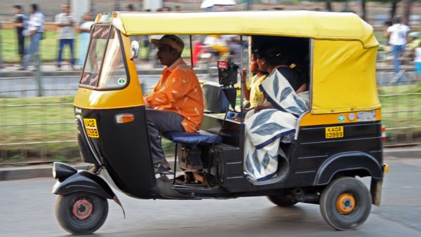 Bengaluru Auto Drivers Demand Fare Hike To Rs 50 Amid Rising LPG Prices And Fuel Crisis Bengaluru Auto Drivers Demand Fare Hike To Rs 50 Amid Rising LPG Prices And Fuel Crisis