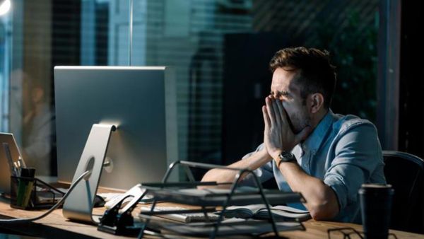 Pune Man Shares 5 Biggest Pros And Cons Of Working US Shifts From India IT Jobs