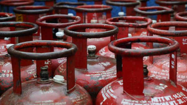 Big Changes From June 1 For UPI and LPG Prices Rules Big Changes From June 1 For UPI and LPG Prices Rules