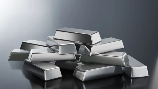 MCX Silver 100 Futures Go Live For Retail Investors To Trade Silver
