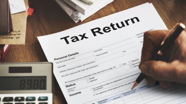 ITR Filing 2026 Deadlines and Penalties What Happens If You Miss Income Tax Return Last Date ITR Filing 2026 Deadlines and Penalties What Happens If You Miss Income Tax Return Last Date