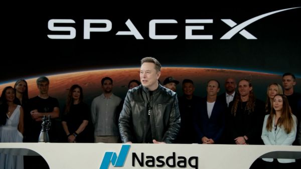SpaceX 2 trillion dollar valuation Nasdaq debut Elon Musk Starlink elon musk SpaceX 2 trillion dollar valuation Nasdaq debut Elon Musk Starlink elon musk