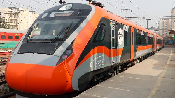 Good news for the people of Andhra Pradesh A Vande Bharat Sleeper train is likely to run from Visakhapatnam to Bengaluru soon Good news for the people of Andhra Pradesh A Vande Bharat Sleeper train is likely to run from Visakhapatnam to Bengaluru soon