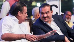 ముఖేష్ అంబానీ మళ్లీ వెనక్కి..ఆసియాలో అత్యంత ధనవంతుడిగా గౌతమ్ అదానీ.. ఇద్దరి సంపద ఎంతంటే..