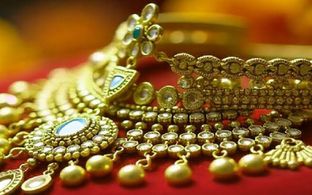 Gold Price In Telugu States: షాకింగ్ న్యూస్.. తెలుగు రాష్ట్రాల్లో భారీగా పెరిగిన బంగారం ధరలు..!