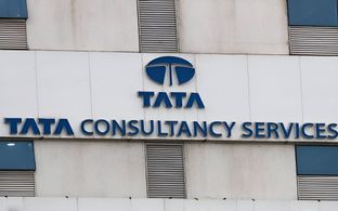 TCS Results: అదరగొట్టిన టీసీఎస్ ఫలితాలు.. ఒక్కో షేరుకు రూ.12 డివిడెండ్..!