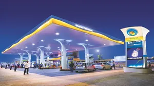 Bpcl Q4 Results Net Profit Slips 30 To Rs 4 789 Bonus Announce 1 1 Sh 1345925.html