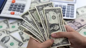 Dollar Drops Us Market Jumps Why Fed Policy China Us Trade Talks Potential Is Dragging Usd 1427779.html