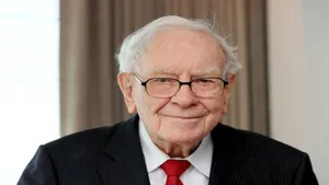 Warren Buffett Ceo Salaries Trend And Implications 011 1469211.html