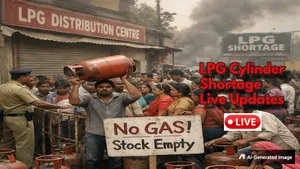 Lpg Cylinder Shortage Live Updates Indane Gas Crisis Lpg Prices In India Lpg Crisis Hp Gas Bp Gas 1494971.html