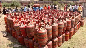 New Lpg Aadhaar E Kyc Rule Clarification Govt Says Not Mandatory For All Consumers Only For These 1496501.html