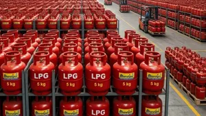 5kg Gas Cylinder Prices Hiked Again 25 Day 45 Day 10 Mins What Is Booking Interval Mini Lpg Refills 1513681.html