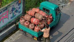 Lpg Cylinder Actually Costs Rs 1 600 But Why Are Consumers Paying Less Oil Ministry Explains 1513907.html