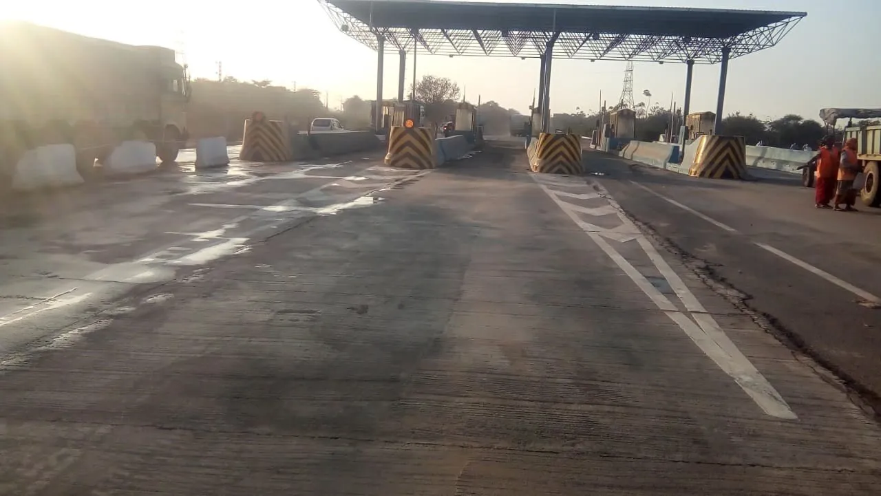 Mandir Hasaud Toll Plaza