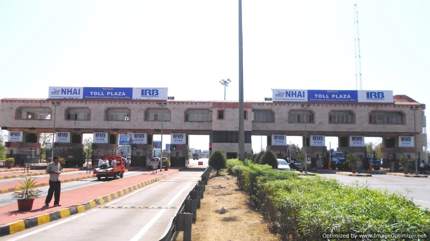 Ahmedabad Vadodra Expressways Toll Plaza