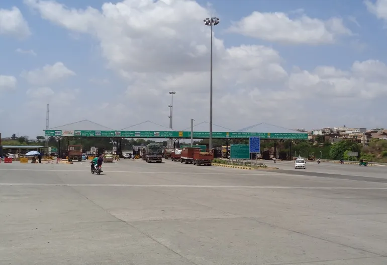 Vasad Toll Plaza