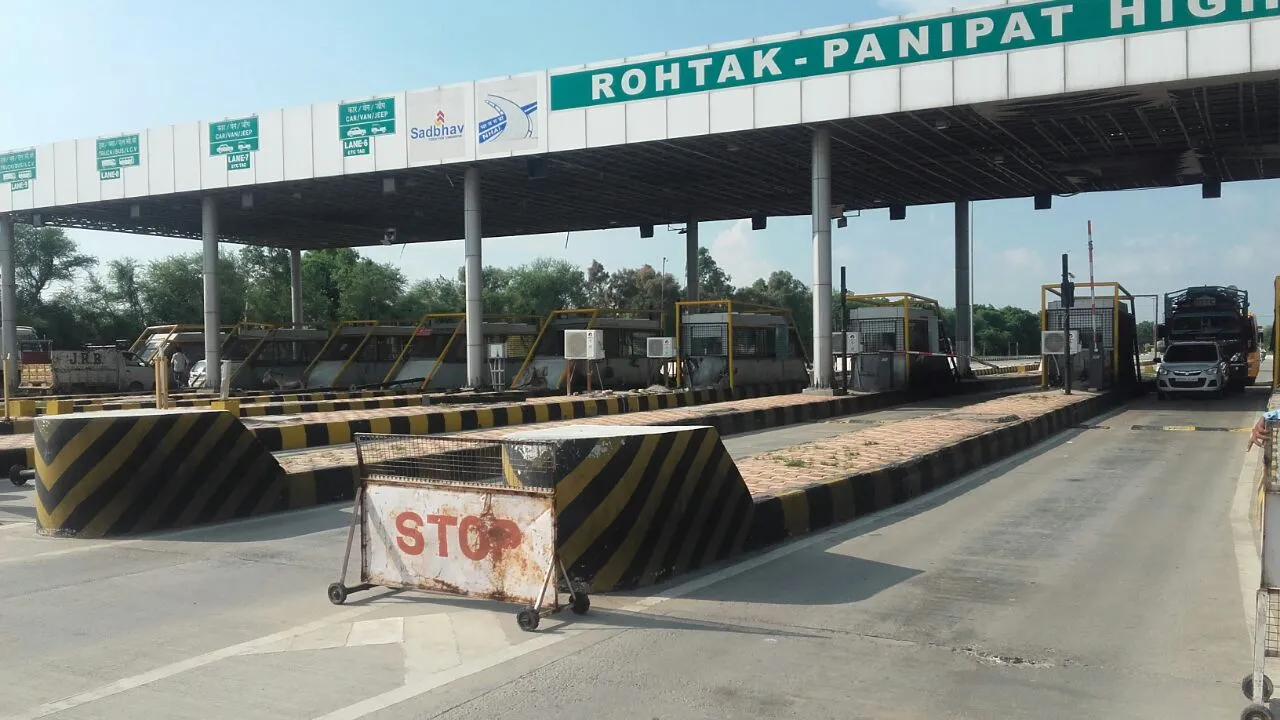 Dahar Toll Plaza