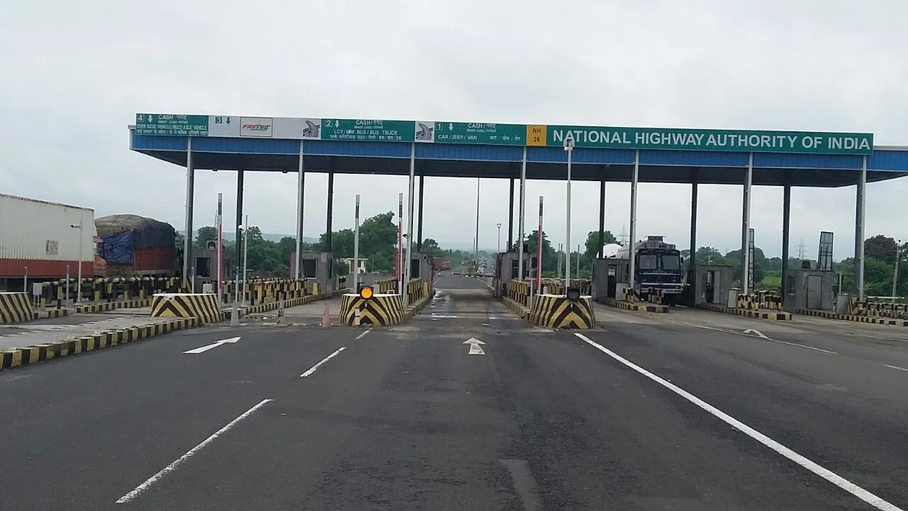 Chitora Toll Plaza
